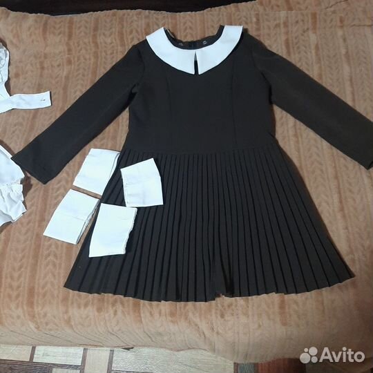 Школьная форма для девочки 128 коричневая