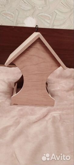 Кормушка для птиц из дерева