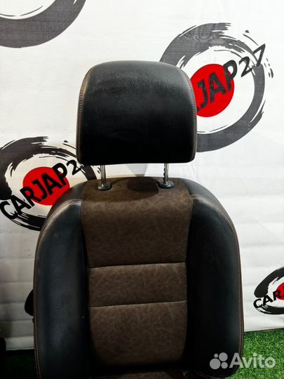 Сидение комплект Honda Fit Shuttle GG7 L15A 2013