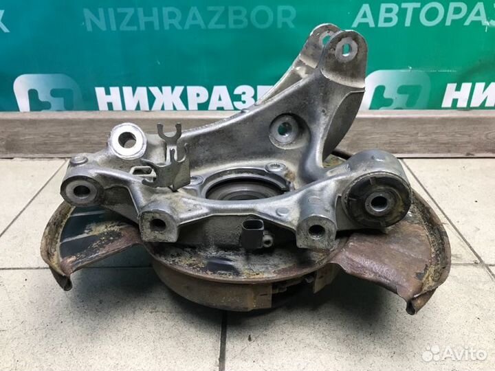 Кулак поворотный задний правый Volkswagen Touareg