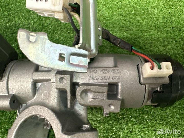 Замок зажигания с ключом(2шт.), личинкой двери