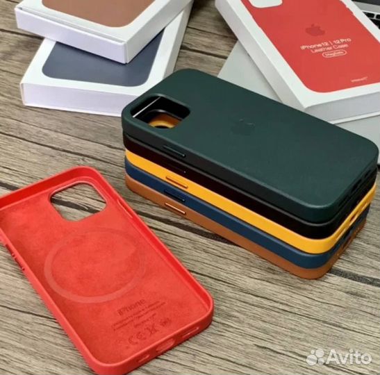 Кожанный чехол на iPhone MagSafe