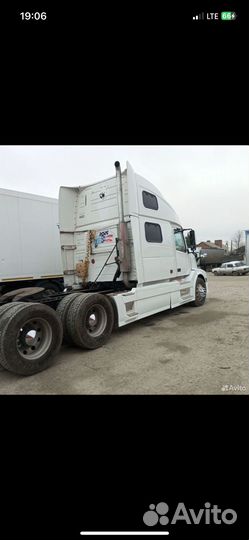 Volvo VNL 780, 2003