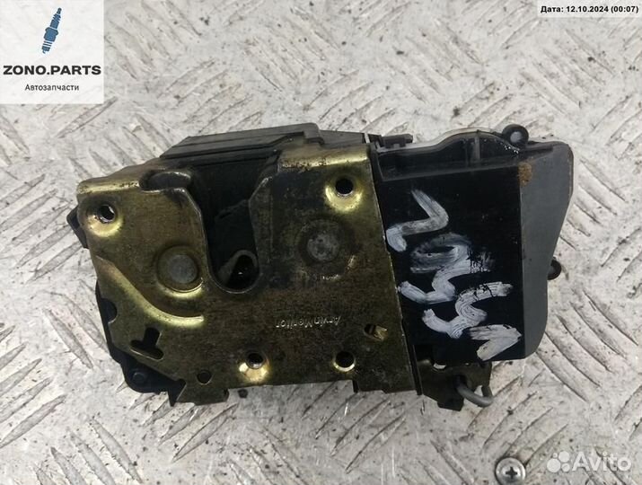 Замок двери передней правой AVD на Peugeot 206