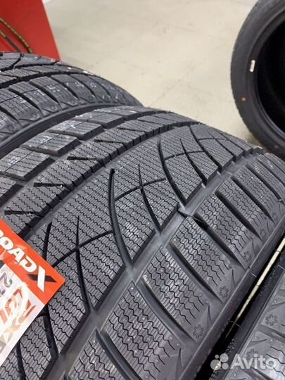 RoadX RX Frost WU01 245/40 R19 и 275/35 R19 98H