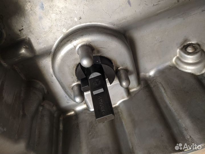 Масляный поддон двиг BXE VW audi 038103601ag
