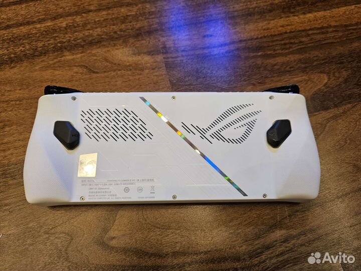 Игровая приставка Asus rog ally