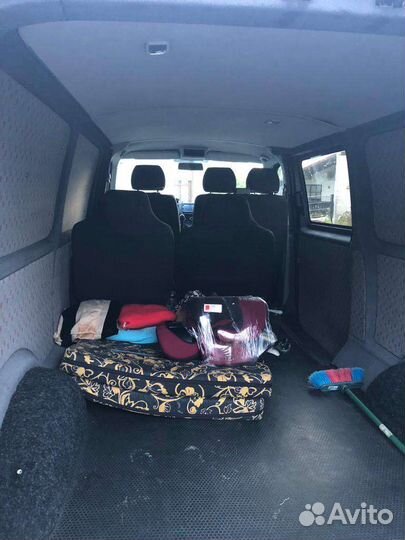 Volkswagen Transporter 2.0 МТ, 2011, 100 000 км