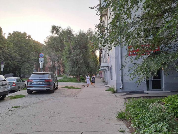 Торговая площадь, 16 м²