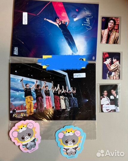 Наклейки и постеры