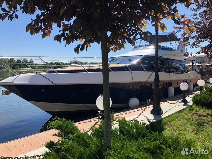 Аренда яхты до 18 человек