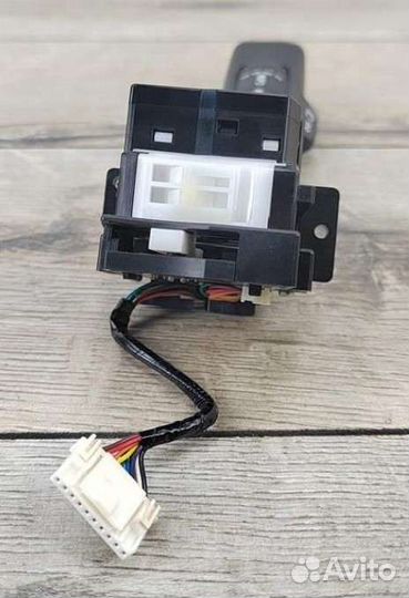 Подрулевой переключатель Вольво 31264162