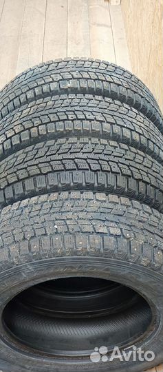 Dunlop Winter Maxx 21.5/70 R16