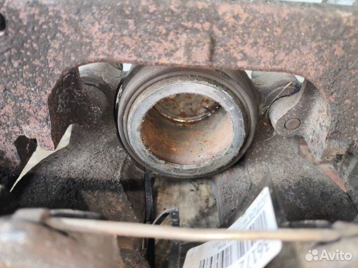 Суппорт тормозной передний правый Volvo Xc70