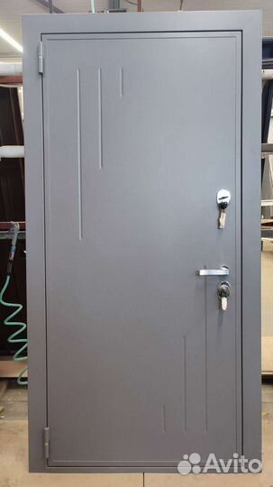 Дверь входная металлическая
