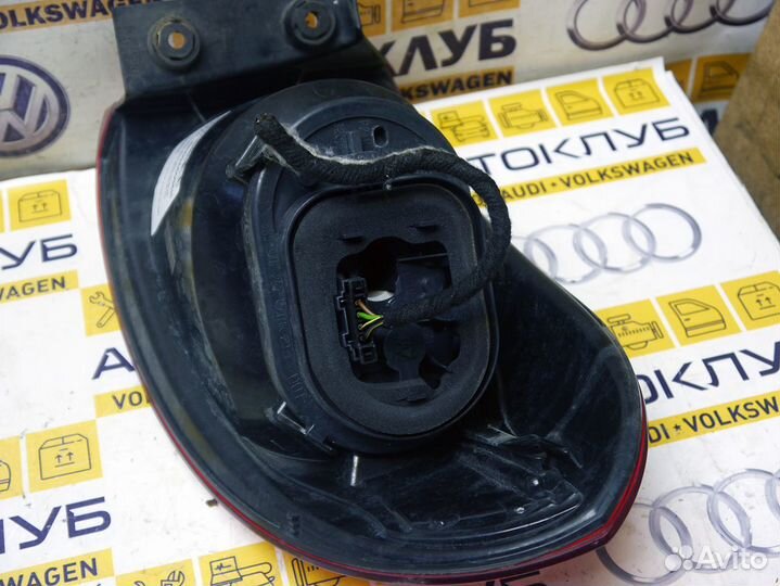 Фонарь левый снаружи Фольксвген Тигуан