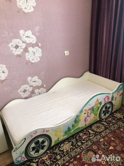 Детская кровать машина с матрасом