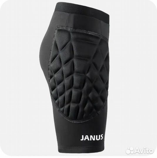 Шорты с защитой для вратарей