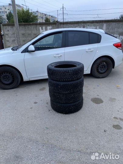 Gislaved Nord Frost 200 205/60 R16