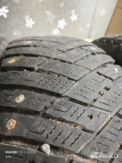 Goodyear Ultra Grip Ice Arctic 2 215/65 R16 98T