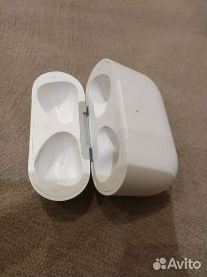 Зарядный кейс для airpods 3