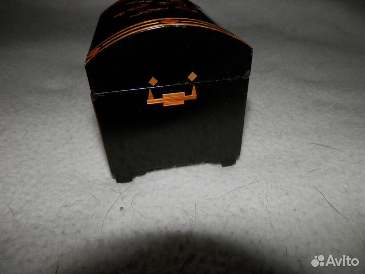 Шкатулка старинная