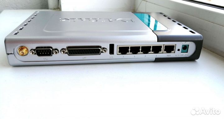 Wifi роутер-коммутатор D-Link DI-824VUP+