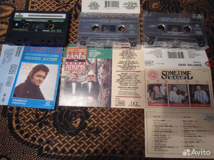 Аудиокассеты, кассеты с записью и VHS