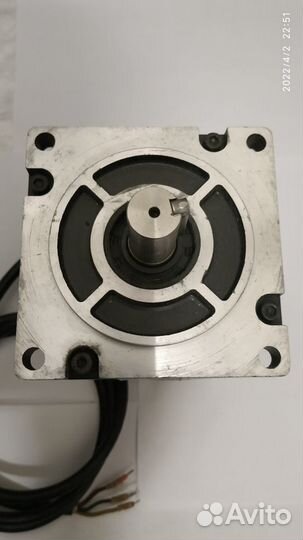 Шаговый гибридный двигатель 110BYG350C