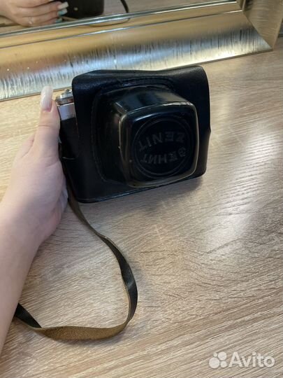 Плёночный фотоаппарат Zenit