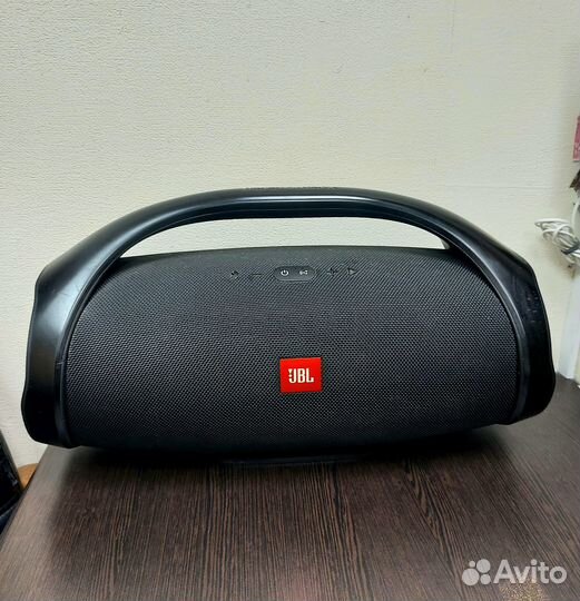 Беспроводная колонка JBL Boombox