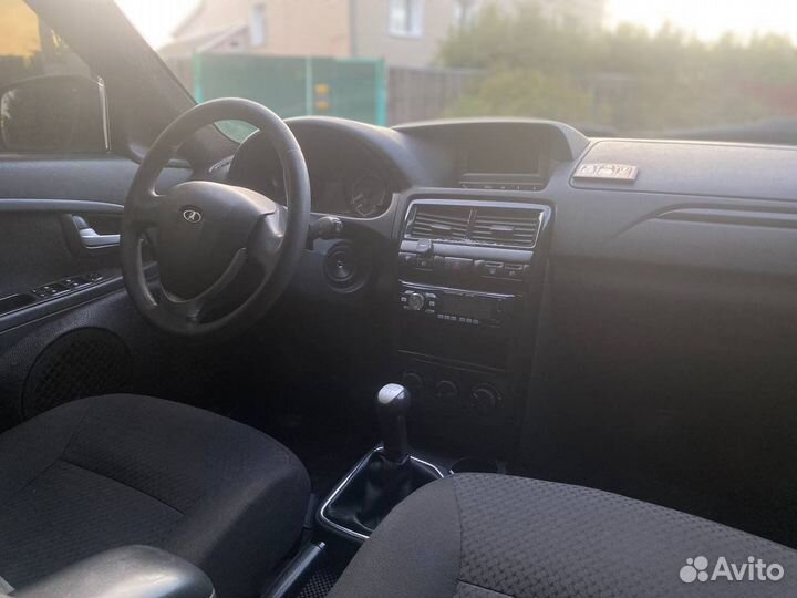 LADA Priora 1.6 МТ, 2013, 150 000 км