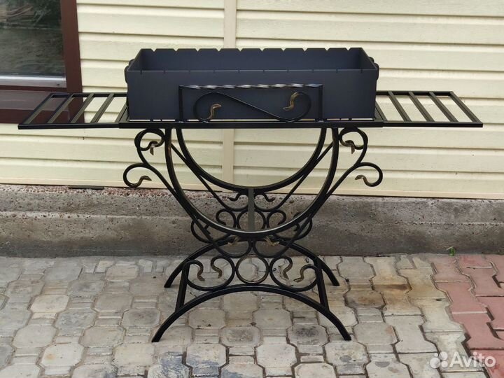 Мангал кованый на 10 шампуров