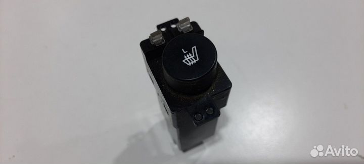 Кнопка обогрева левого сиденья (Hyundai ix55)