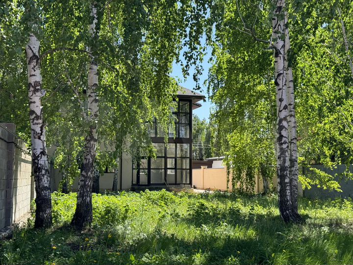 Дом 216 м² на участке 10 сот.