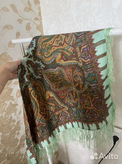 Павловопосадский платок «Шафран» 89х89