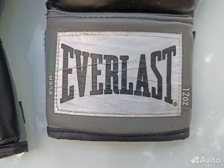 Боксерские тренировочные перчатки 12 oz everlast
