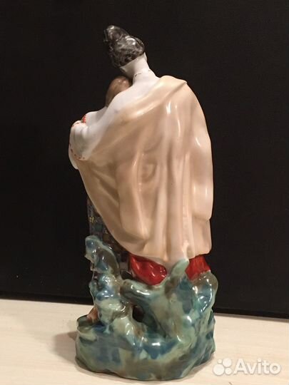 Статуэтка Майская ночь