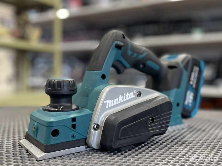 Аккумуляторный рубанок Makita DKP 180 Z