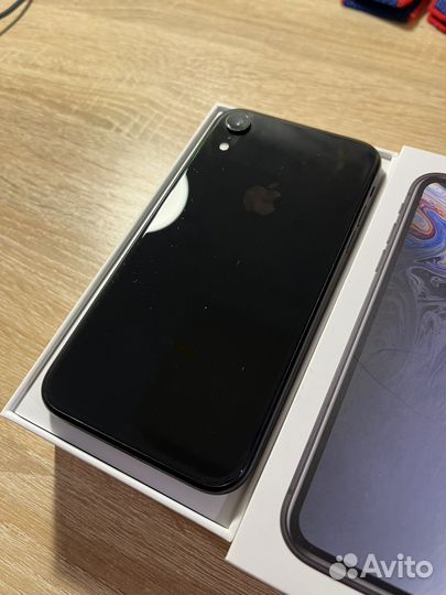 iPhone Xr, 64 ГБ