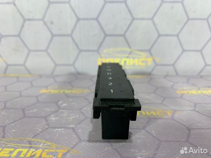 Индикатор положения кпп Opel Astra H 2005