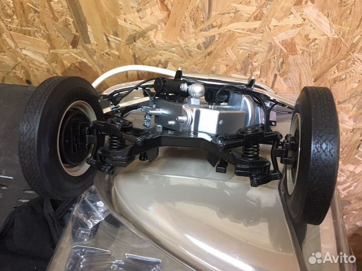 Детали колекционной машинки газ Победа