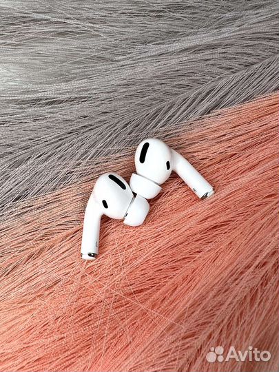 Airpods про