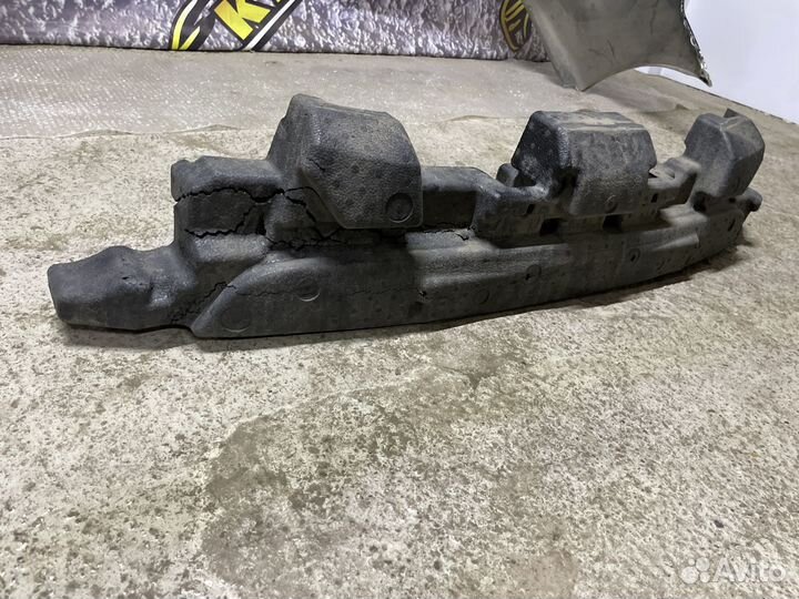 Абсорбер переднего бампера Kia Rio 4 Рио