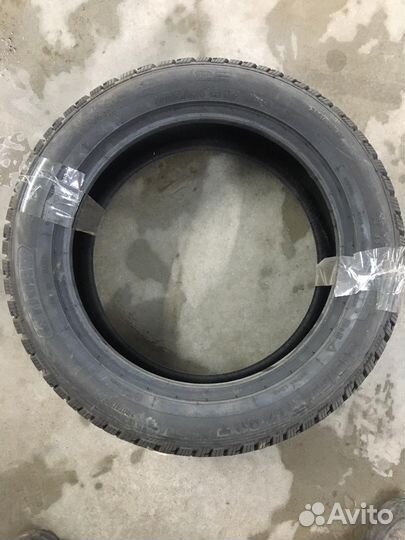 Tigar Ice 215/55 R17 98T