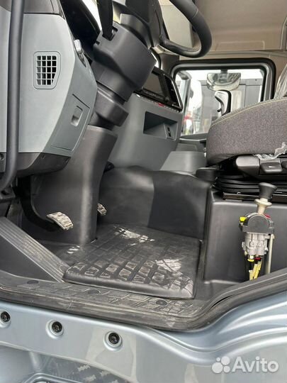 Shacman (Shaanxi) X3000, 2023