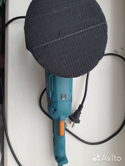 Полировальная машина Bort BWS1405