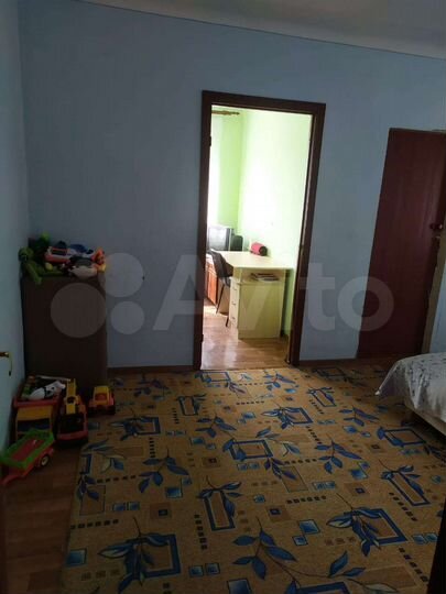 4-к. квартира, 56 м², 1/2 эт.