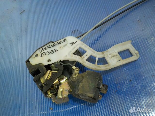 Замок двери задний левый KIA sportage 2