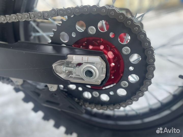 Regulmoto Holeshot Red Edition (4 клапанный)